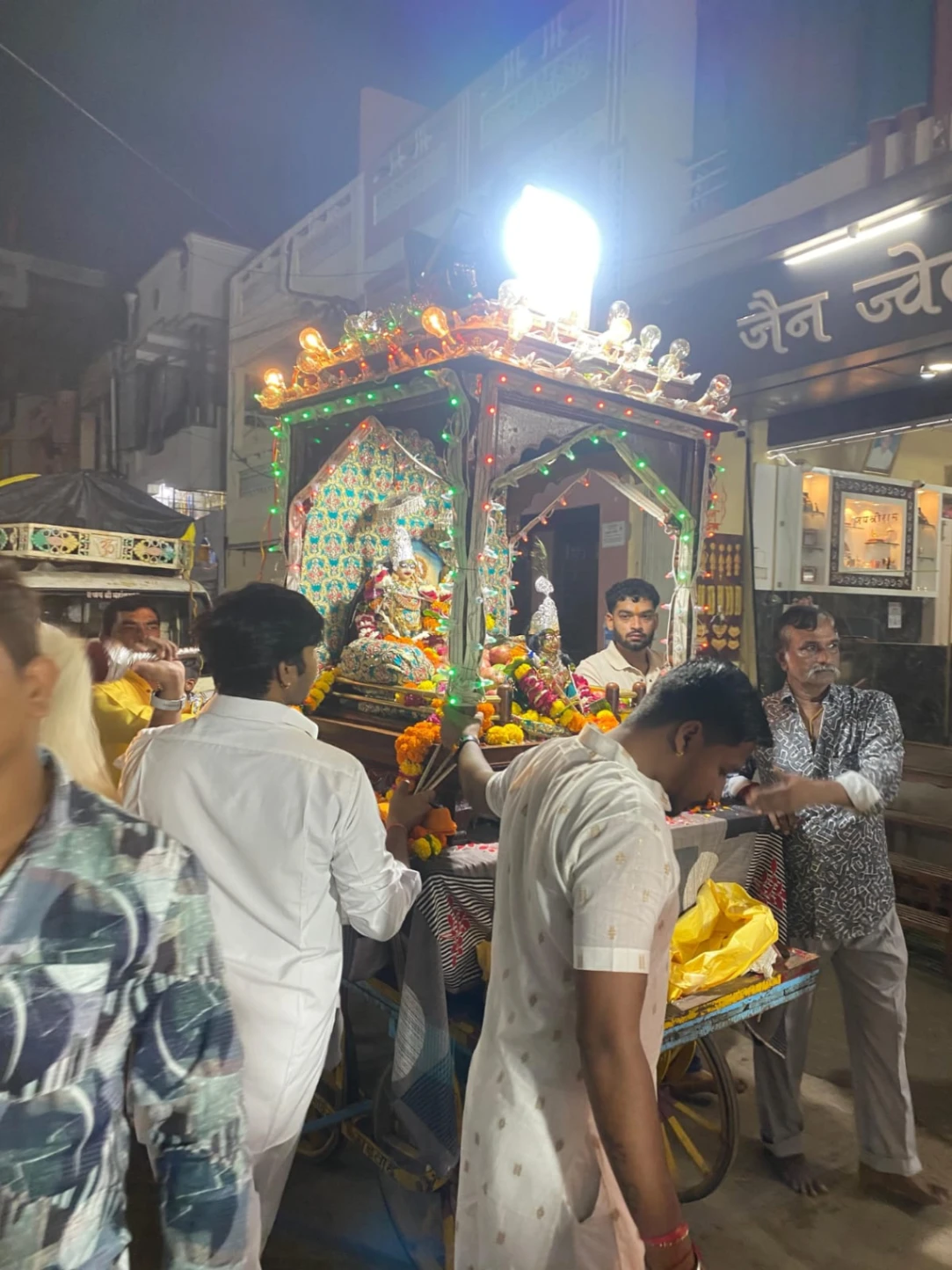 जगह-जगह होगा स्वागत